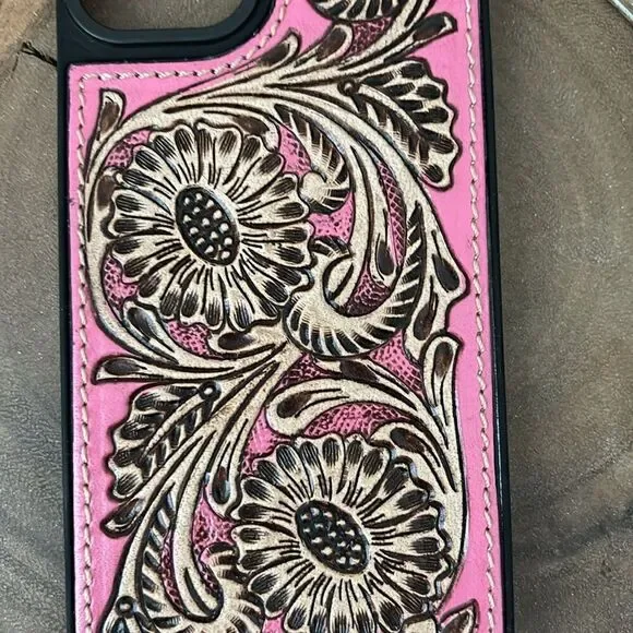 Myra Eagles Nest Phone Case iPhone 15 Plus - Picture 3 of 6